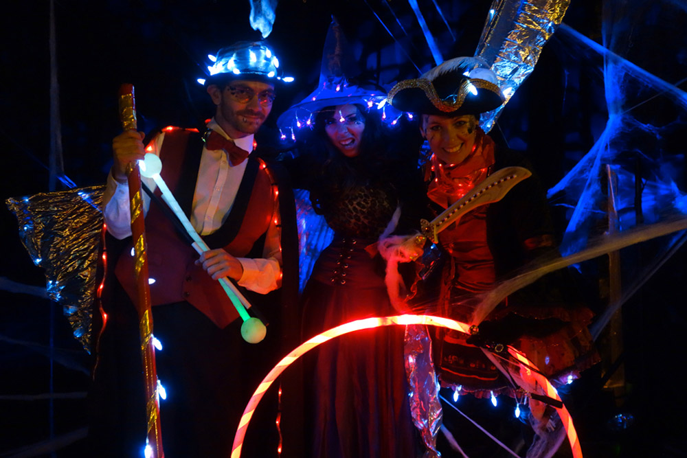 Roving circus artists for all occasions